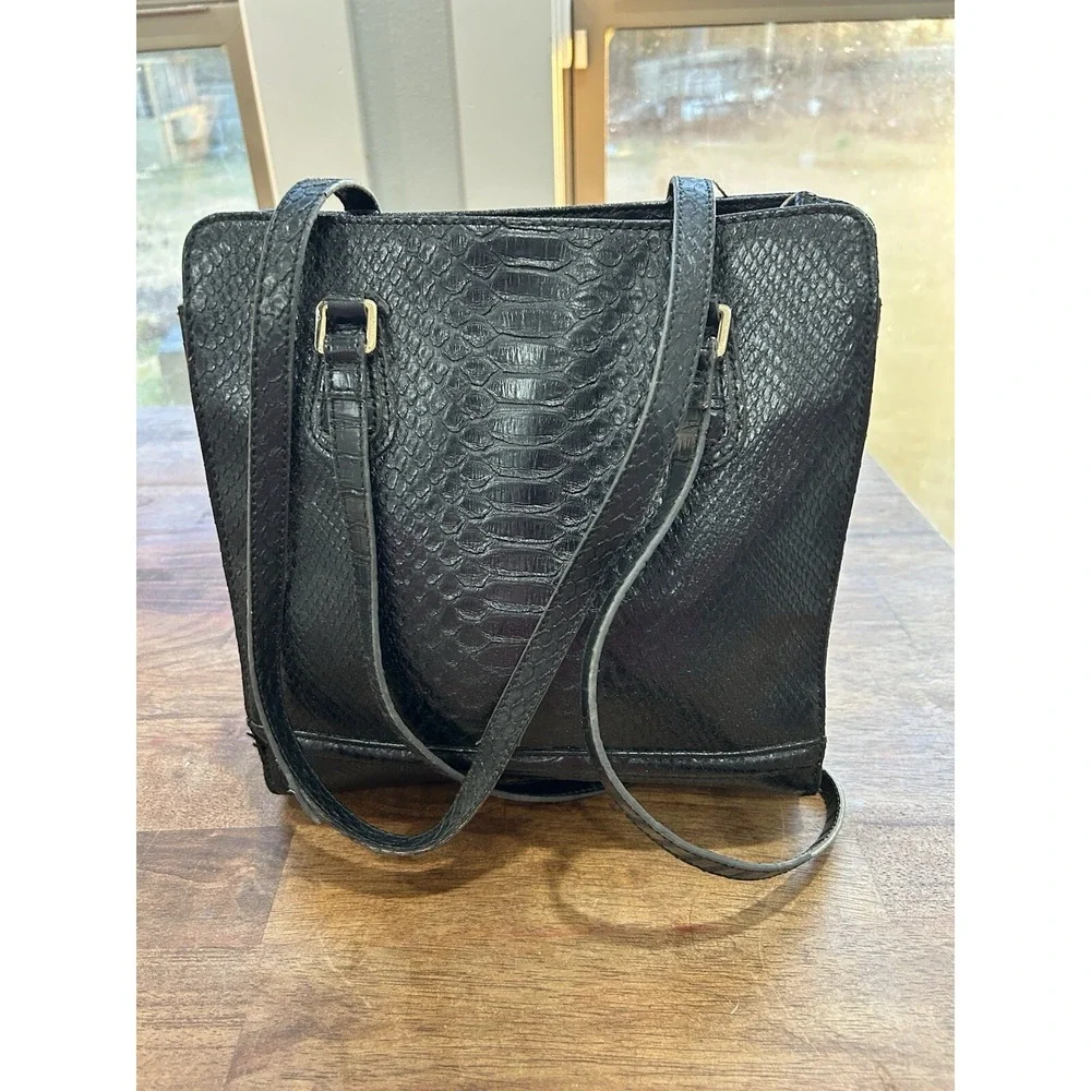 Y2K 90s Vintage Liz Claiborne Black Textured‎ Crocodile Purse Shoulder Bag 10
